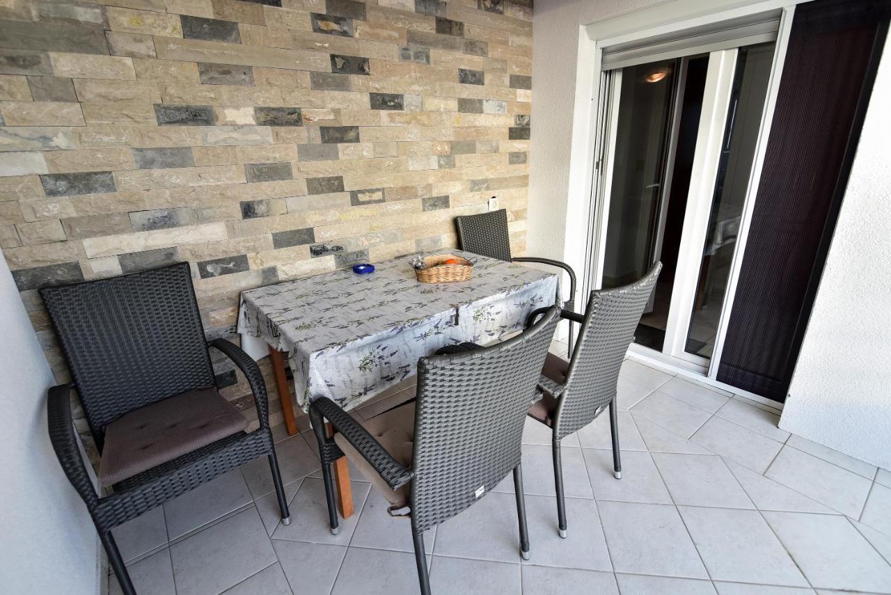 Apartmani Luna Vir Exterior foto